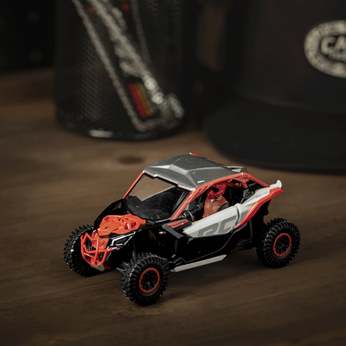 Can-am 1:32 Scale Maverick X3 X RS Turbo RR Sand Vehicle
